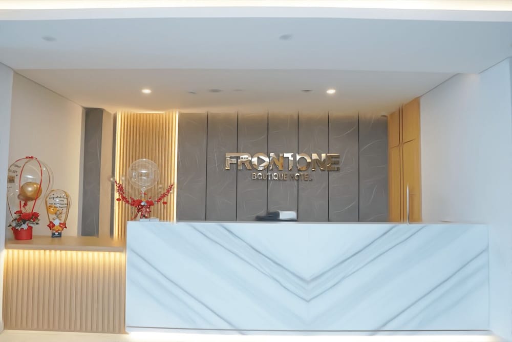 Front One Boutique Taman Anggrek 4/50
