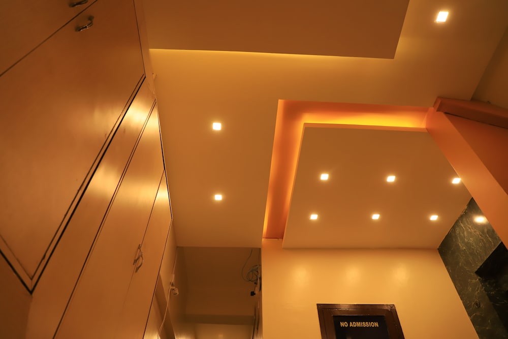 T.M Hotel 30/37