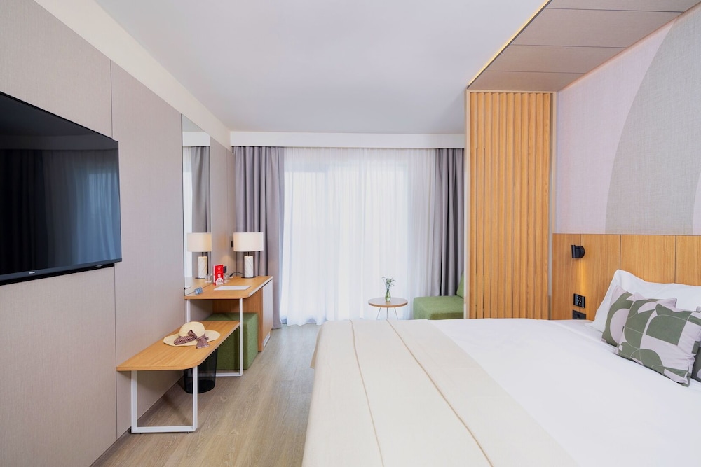 Premium, King Bed, Sea Side, Sofa, Balcony
