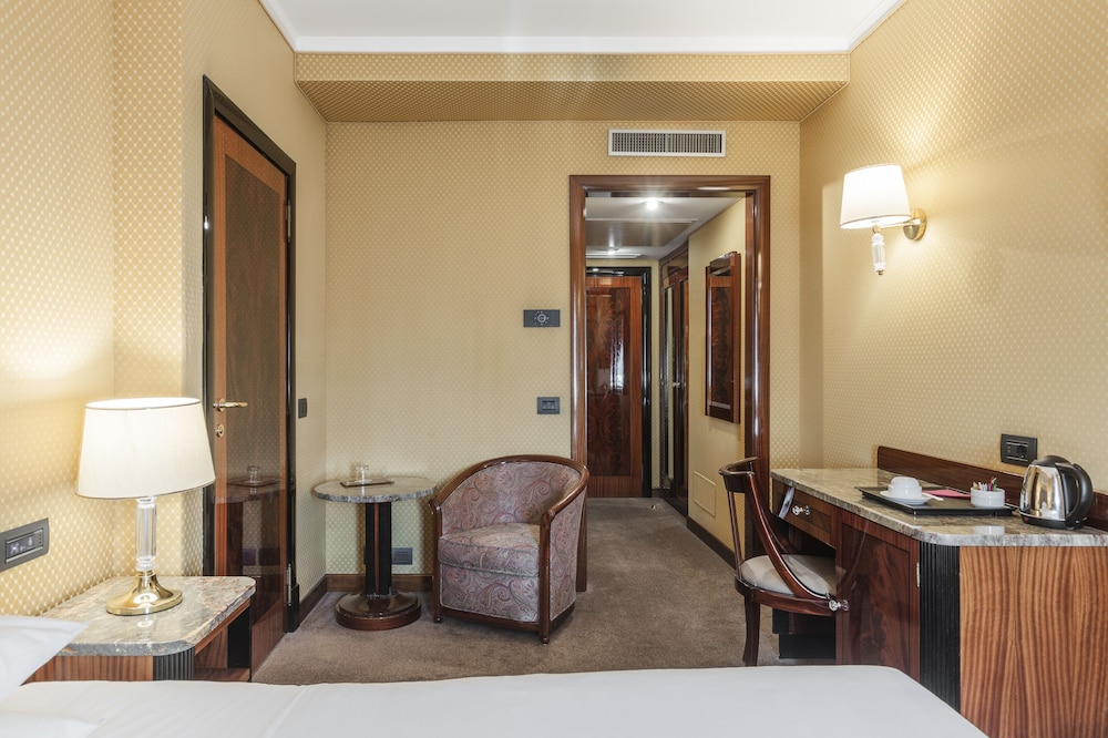 Doria Grand Hotel 30/65