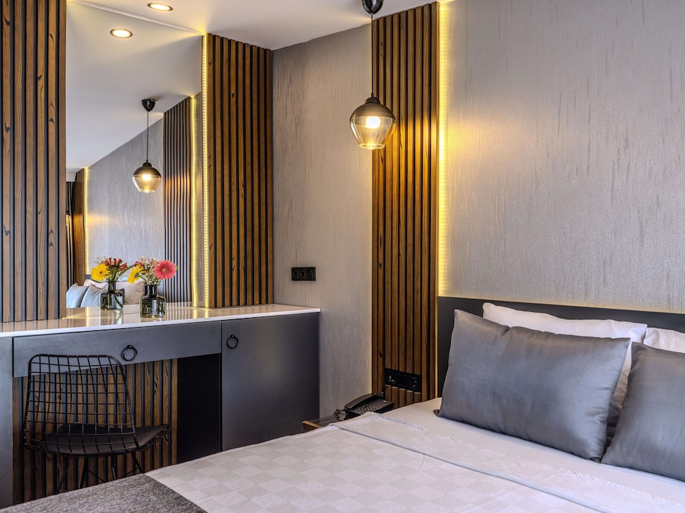 Adora Calma Beach Hotel - Adults Only 7/50