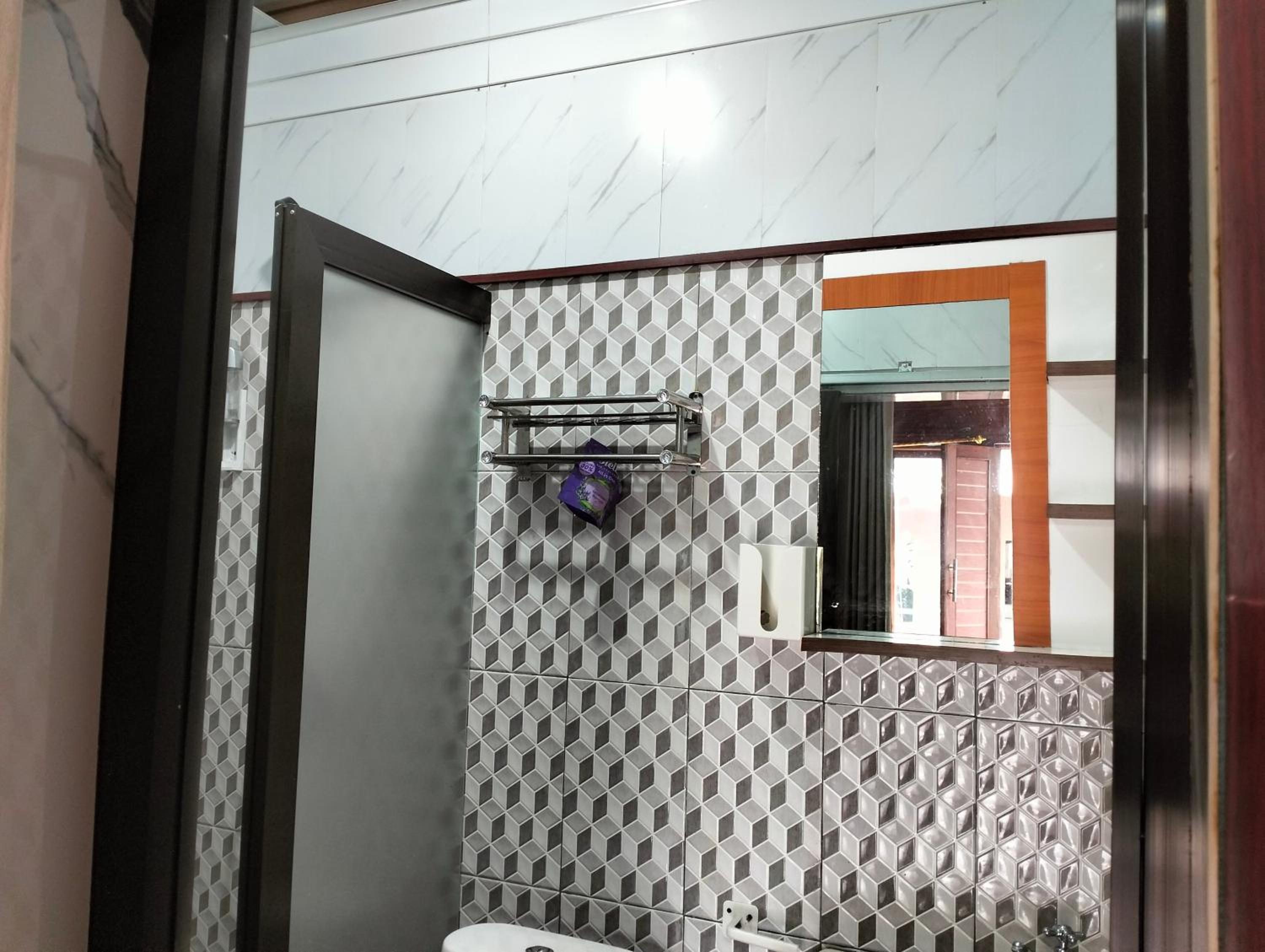 Belvilla near Kembengan Sari Waterpark formerly Liberty Guesthouse Village photo3
