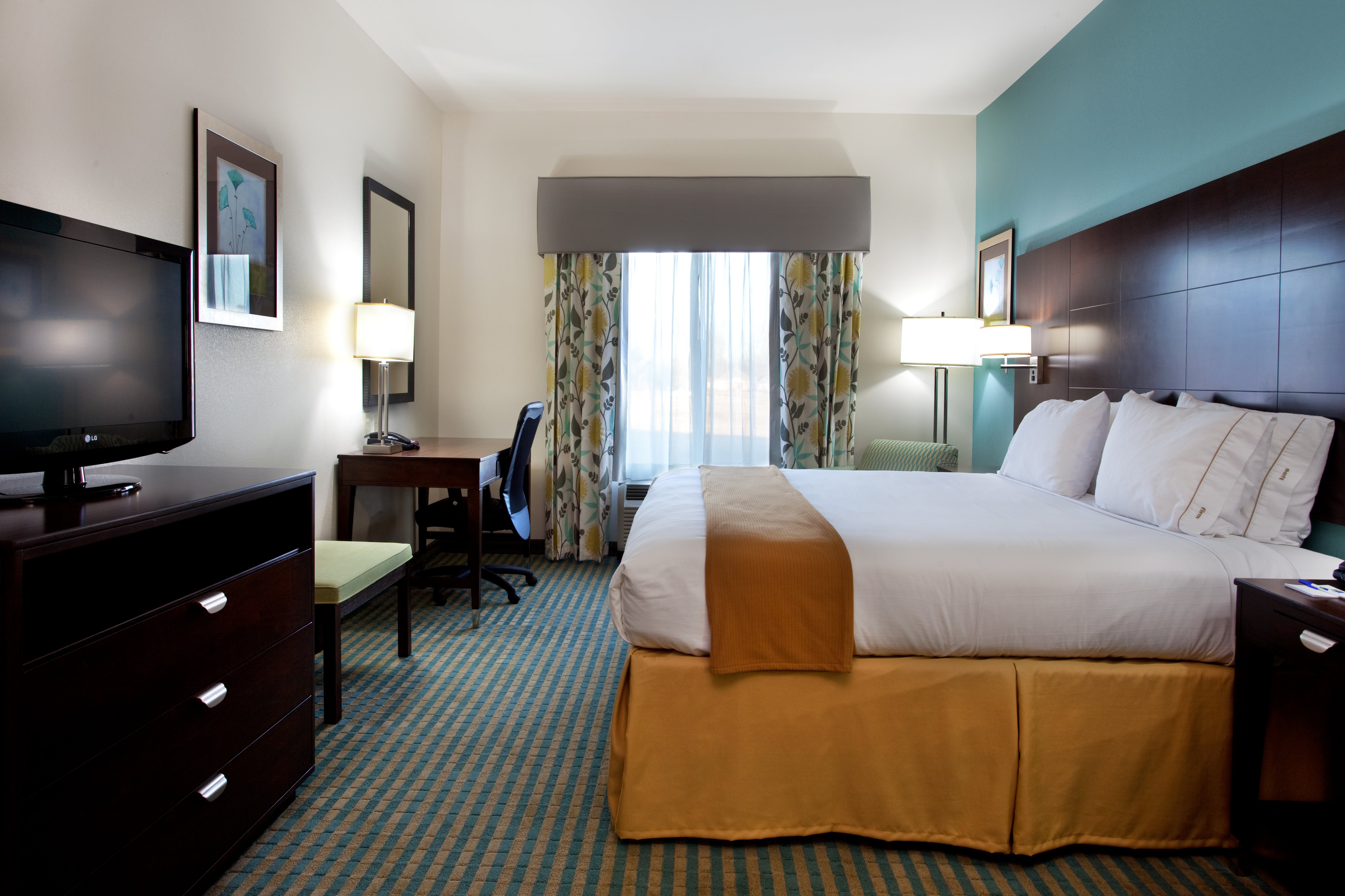 Holiday Inn Express Hotel and Suites Picayune-Stennis Space Cntr 22/68