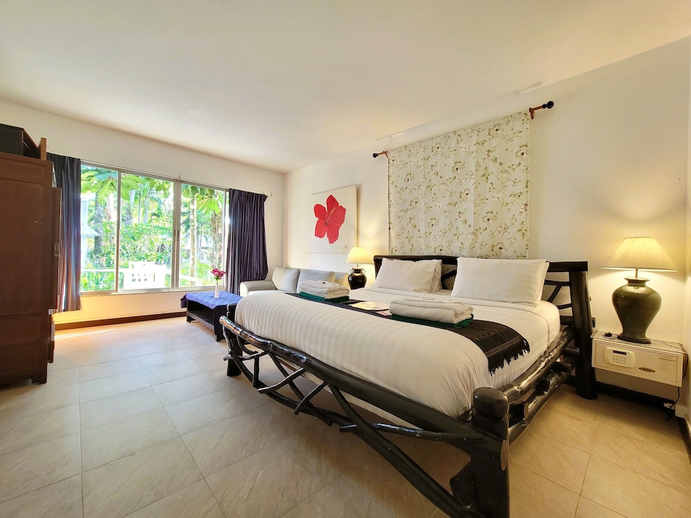 Suite, King Bed