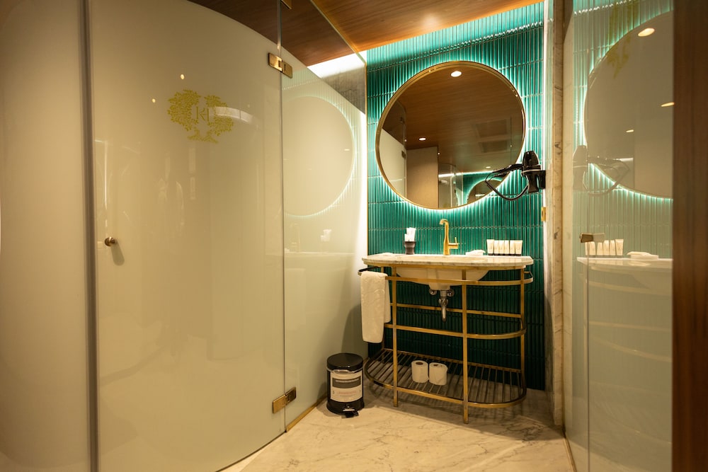 Kate Hotel Special Class 63/64