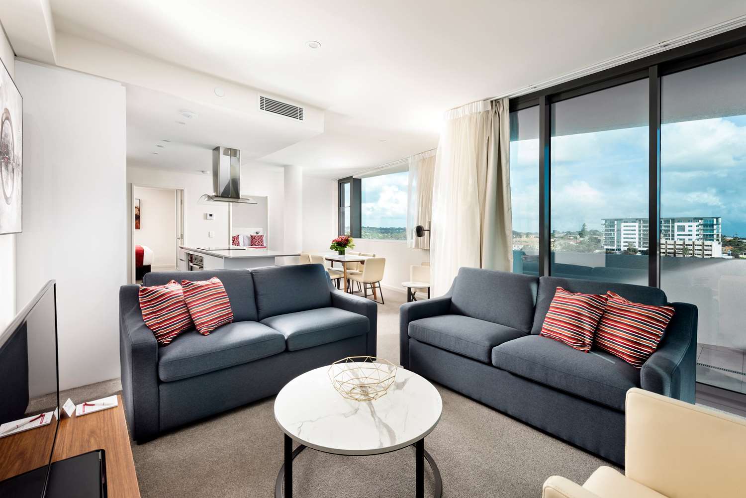 Ramada by Wyndham VetroBlu Scarborough Beach 33/55
