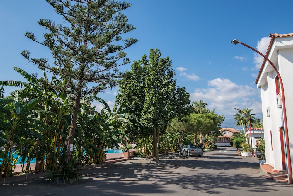Villaggio Alkantara 57/66