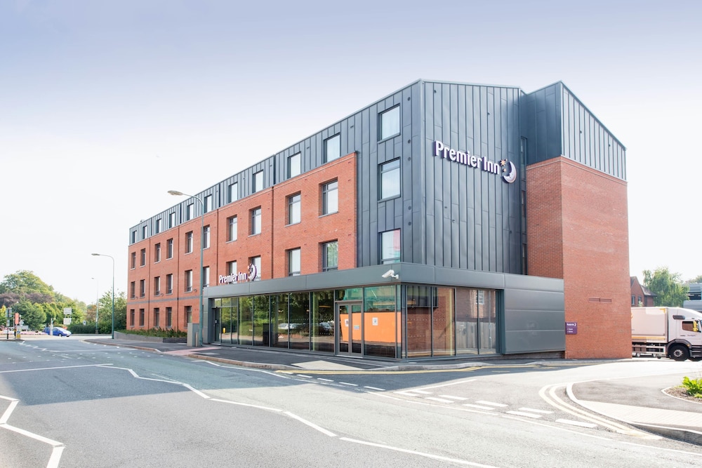 Premier Inn Lichfield City Centre Hotel 31/34