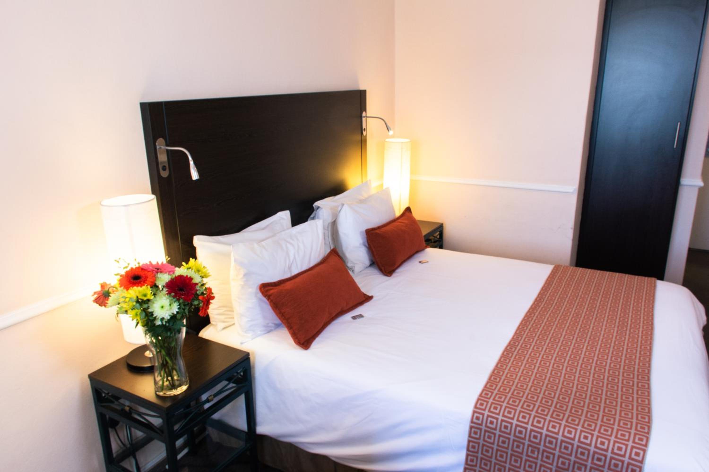 غرفة قياسية بسرير كينج، Mercure Johannesburg Midrand 9/10