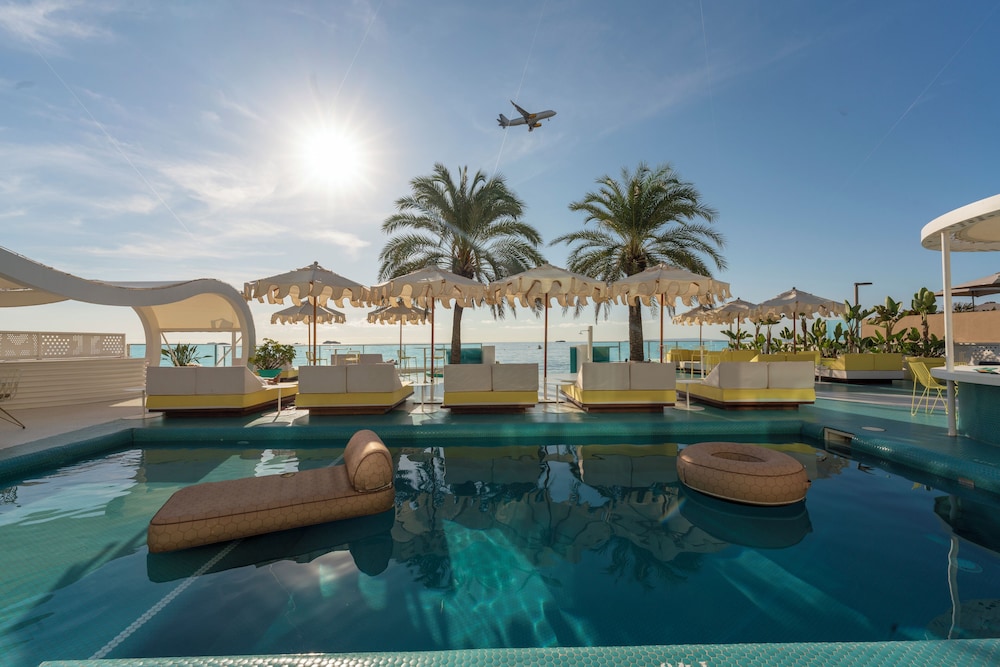Dorado Ibiza Suites - Adults Only 64/66