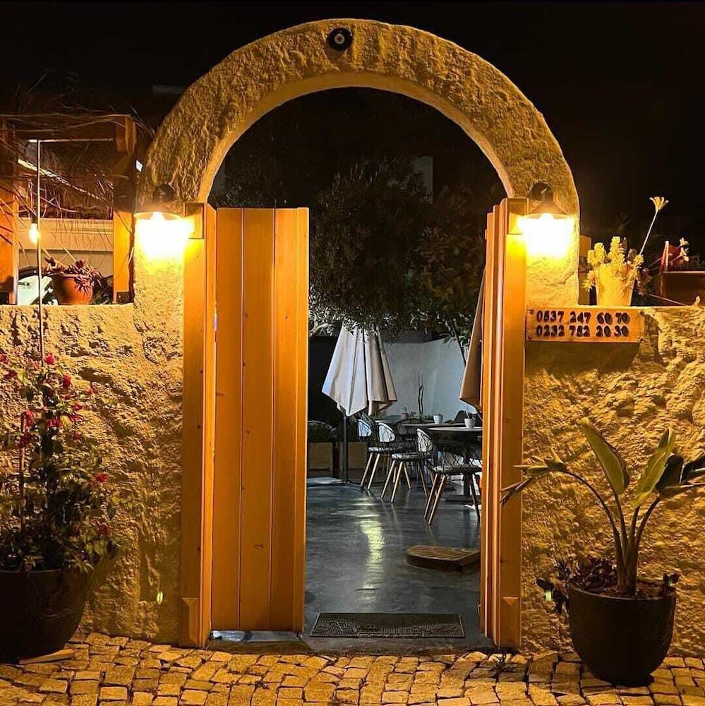 Elia Otel 15/32