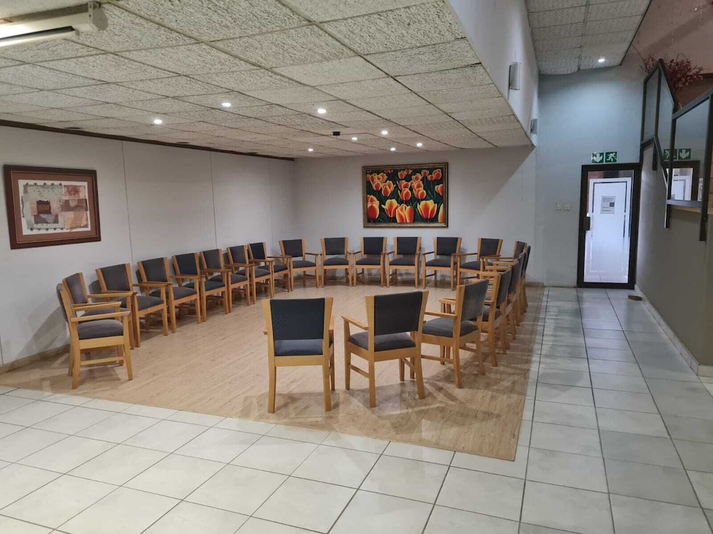 Pretoria North Lodge 37/43