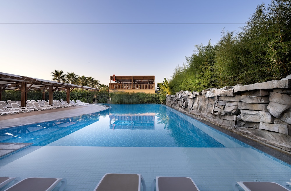 Adalya Elite Lara Hotel 6/72