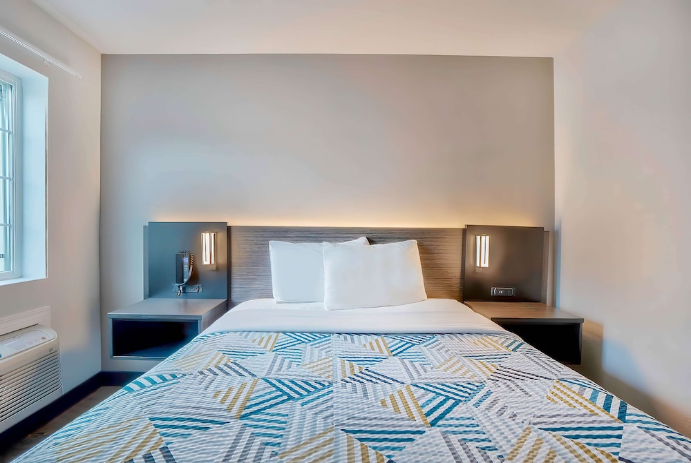 STANDARD, KING BED