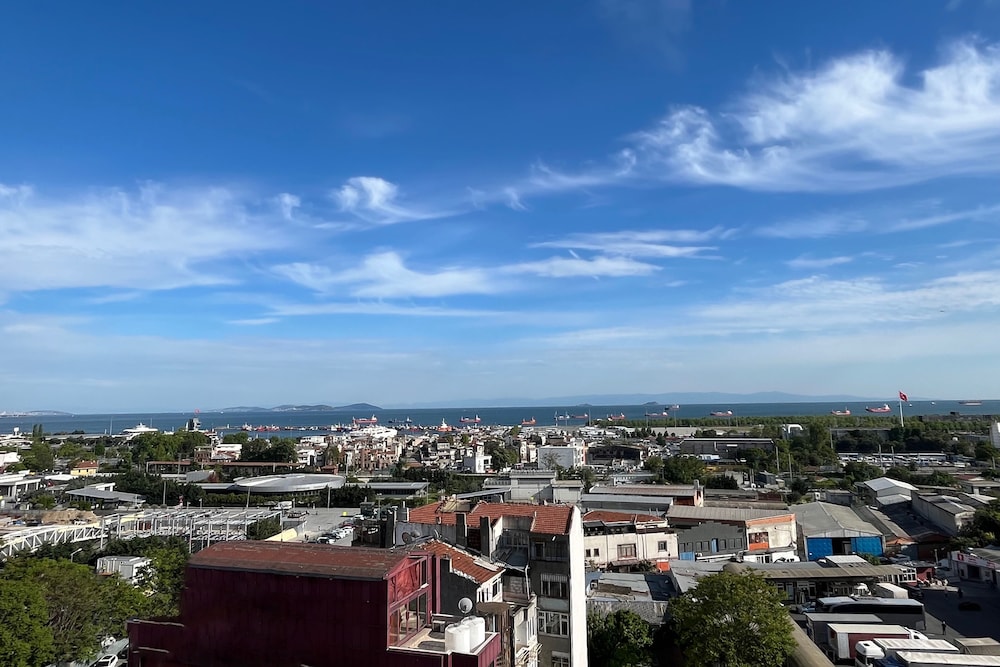 Avrasya Port Hotel 31/40