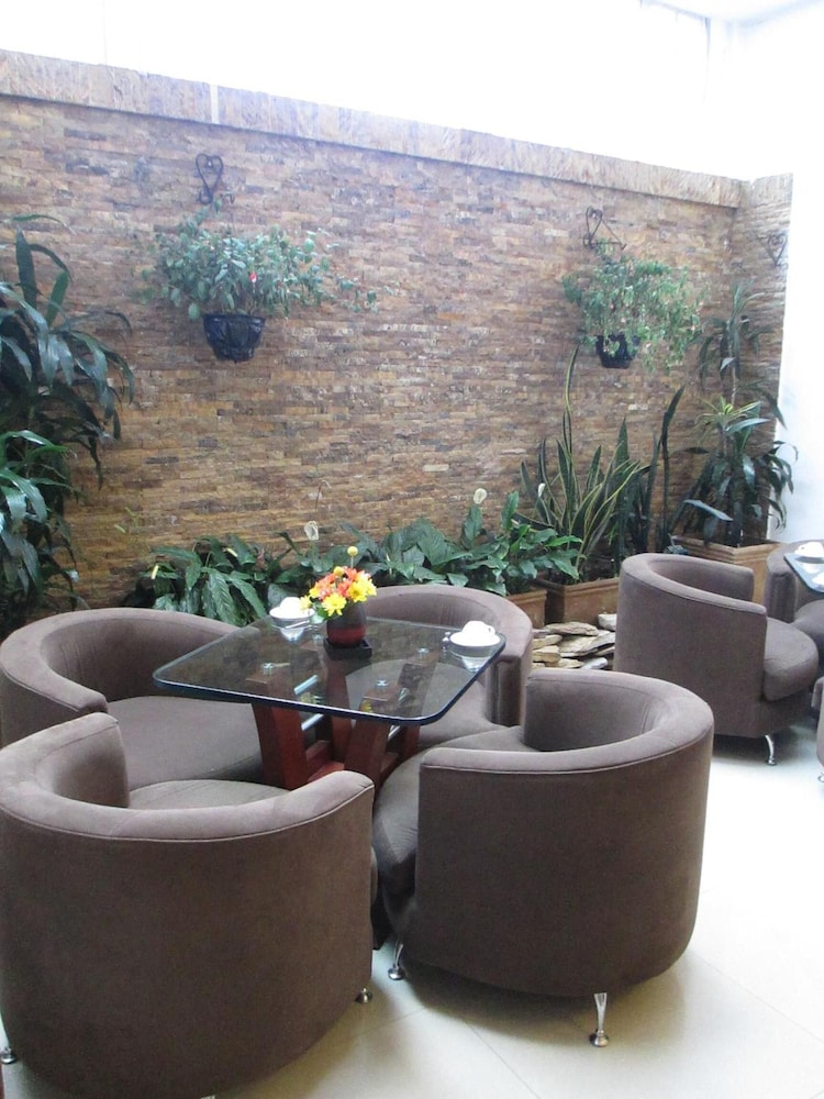Hotel Platinum Suite 30/49