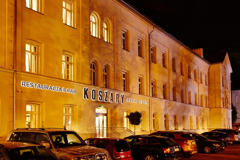 Koszary Arche Hotel 3/50