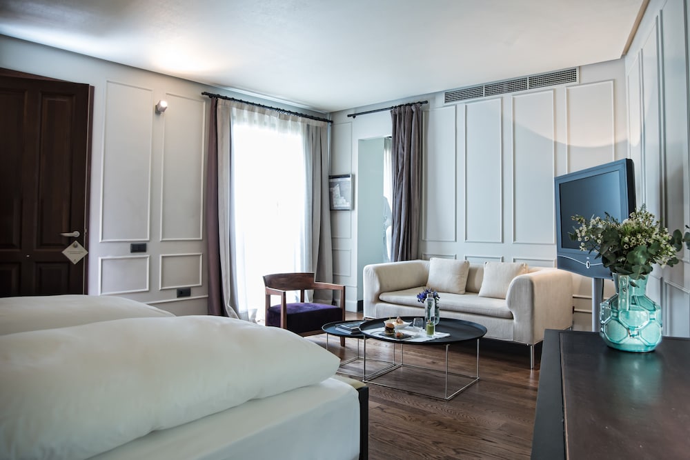 CoolRooms Palacio Villapanes 5 GL 49/65