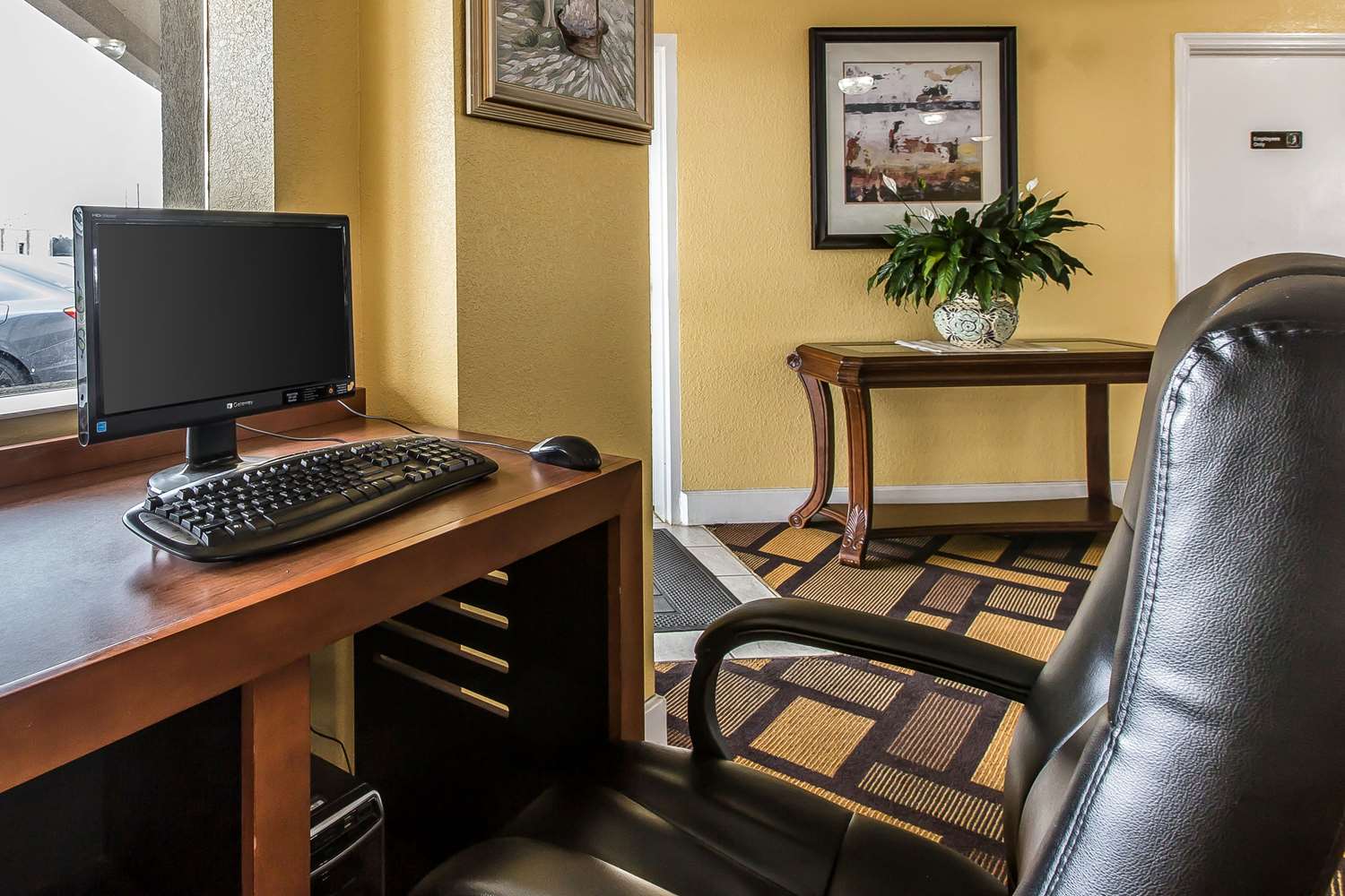 Econo Lodge Byron near Historic District - Warner Robins 10/12