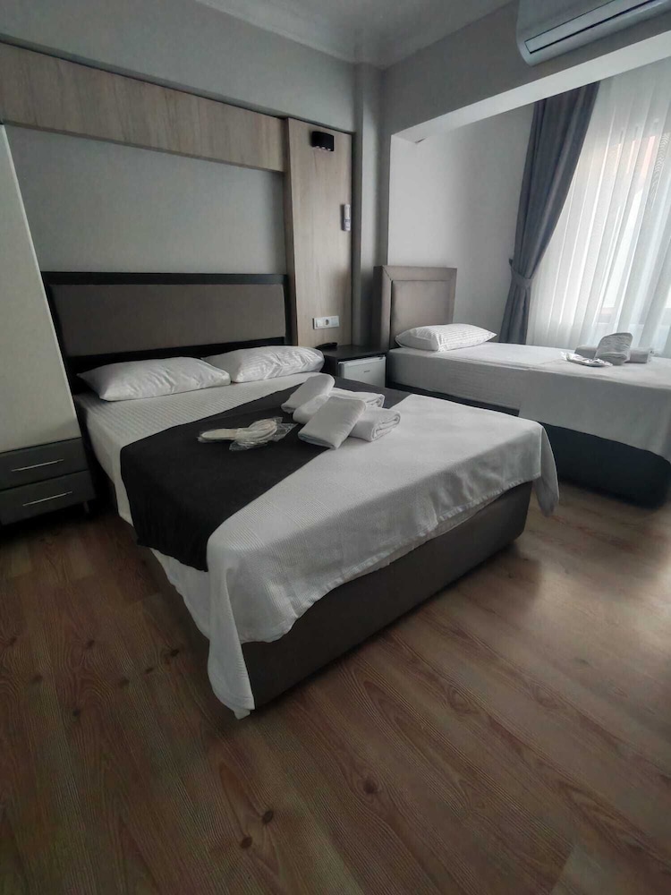 Demir Otel Restaurant 6/41