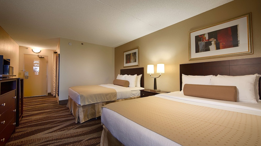 غرفة قياسية بسريرين كوين يُسمح فيها بالحيوانات الأليفة، Best Western Plus York Hotel & Conference Center 3/8