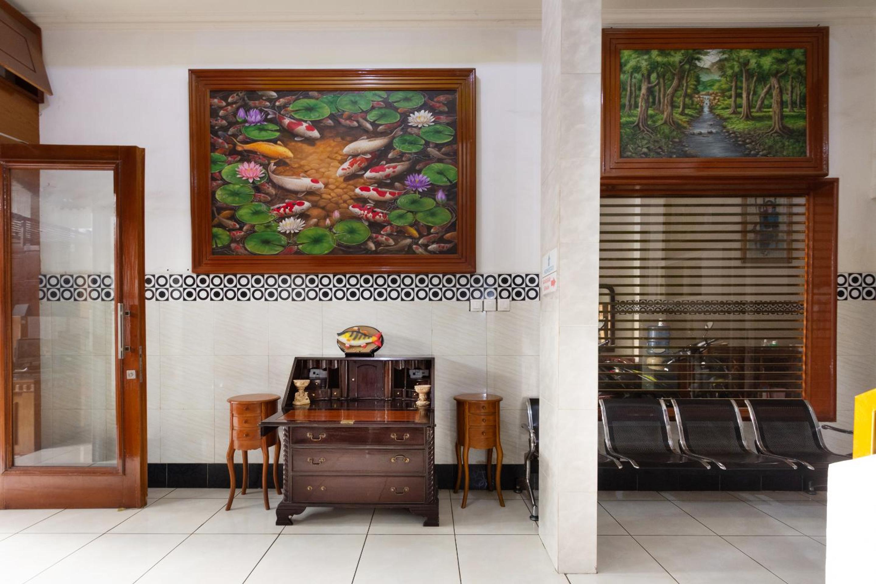 OYO 3727 Homestay Gayatri Sawojajar 7/57