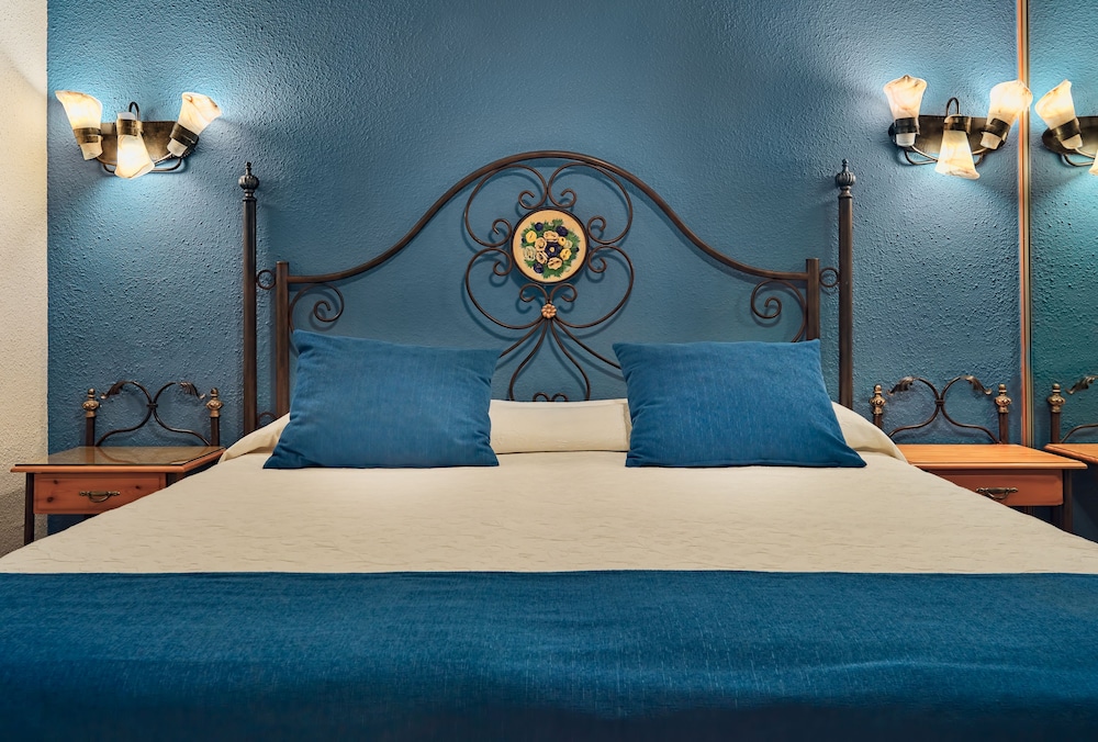 Regency Torviscas Apartments And Suites 23/63