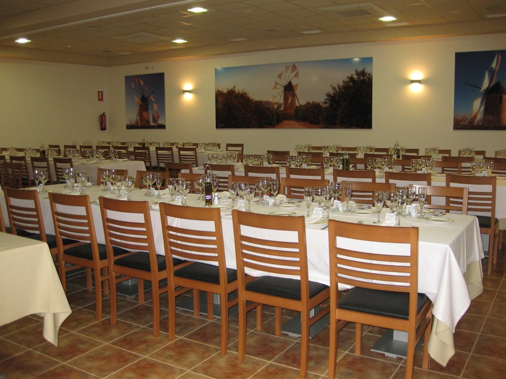Hotel Restaurante Campomar 26/42