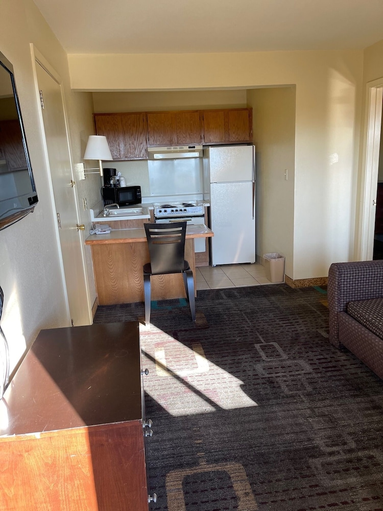 Motel6 Tempe, AZ – Elliot Road 10/40
