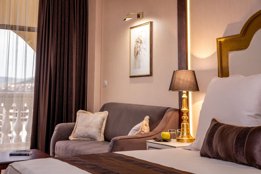 Imperial Palace - All Inclusive 68/165