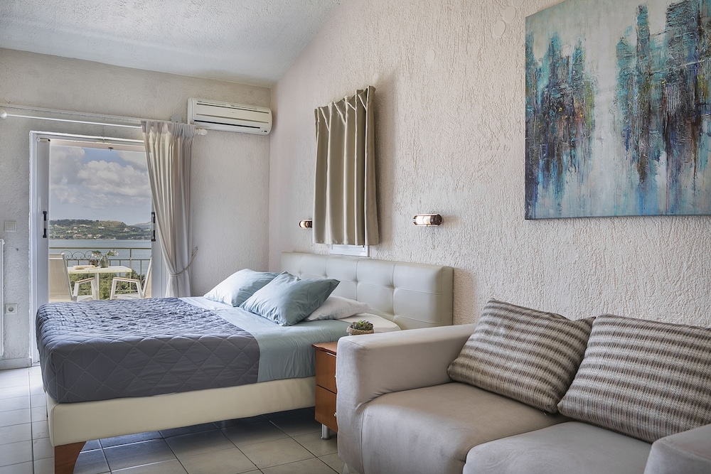 Panorama Fanari Studios Apartments 30/77