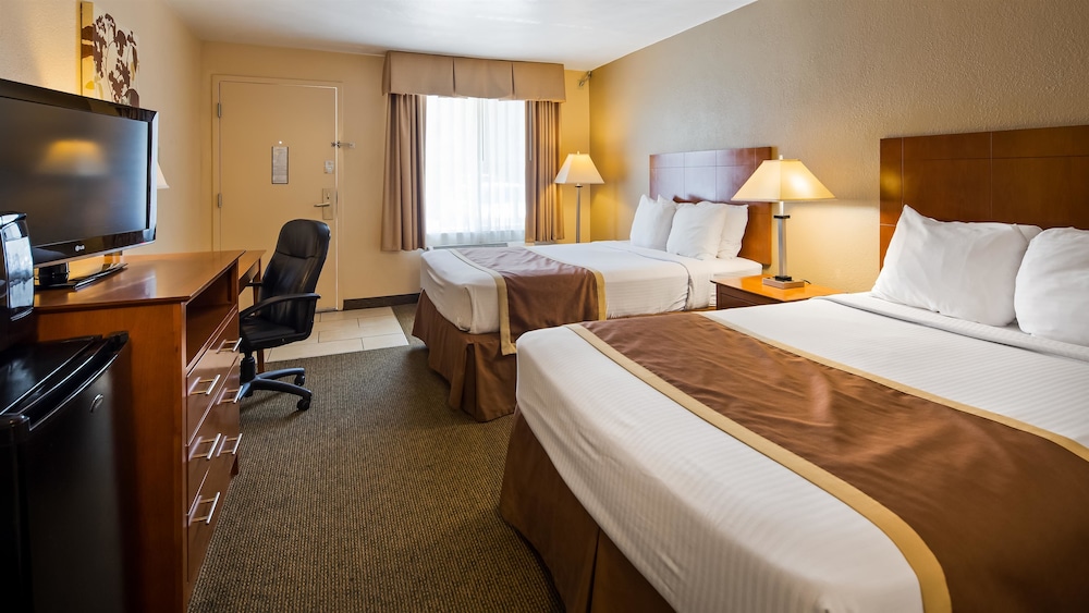 Quality Inn & Suites Williamsport 10/28