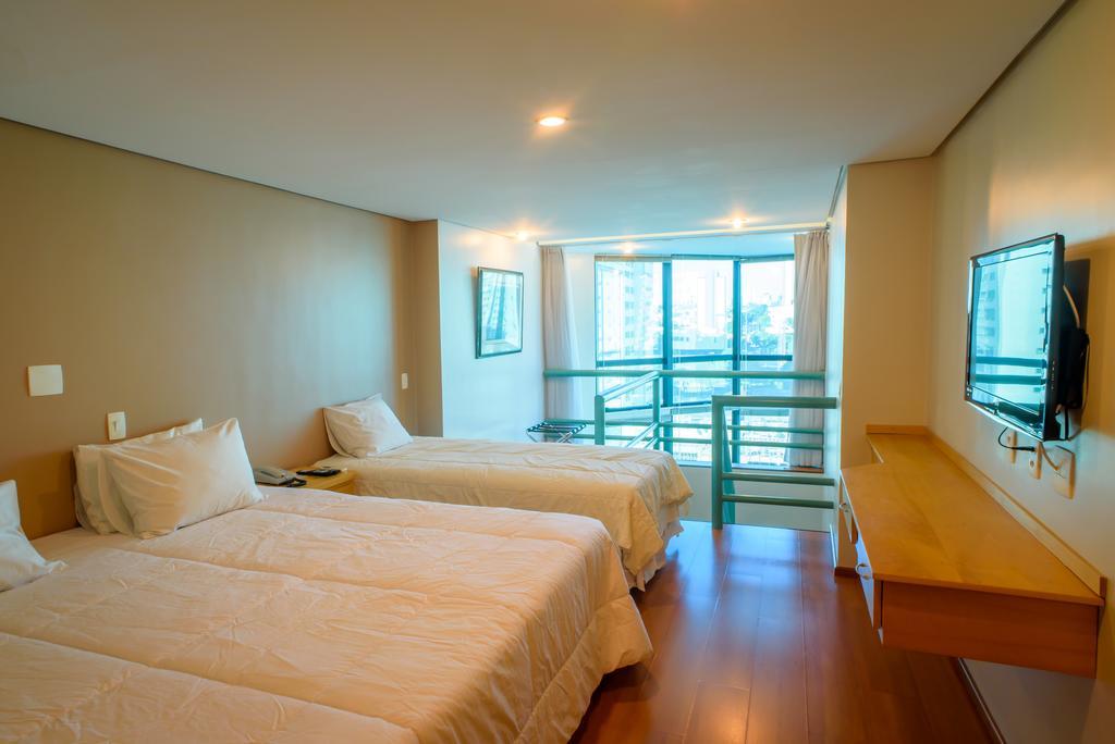 Bahamas Suite Hotel 4/29