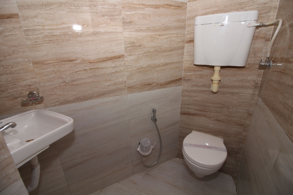 Hotel Meera 41/42