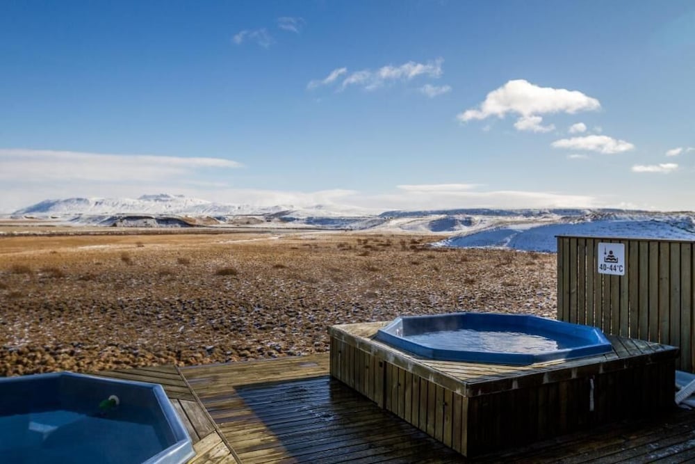 Aurora Lodge Hotel 25/50