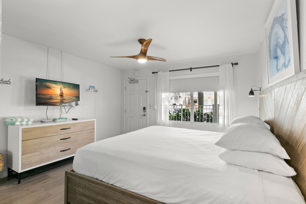 Cabana, Suite, King Bed