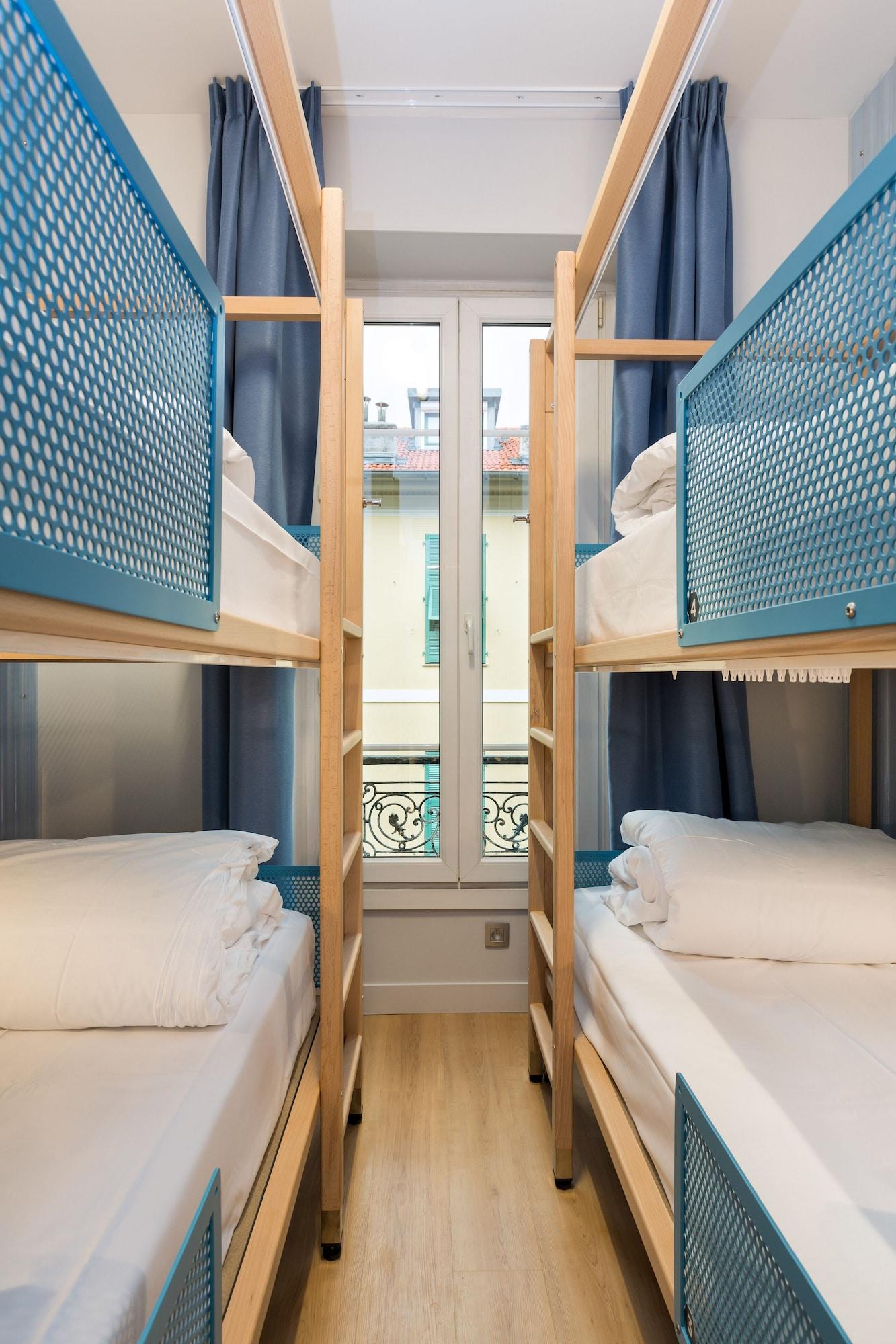 Private, Female Dorm, 4 People