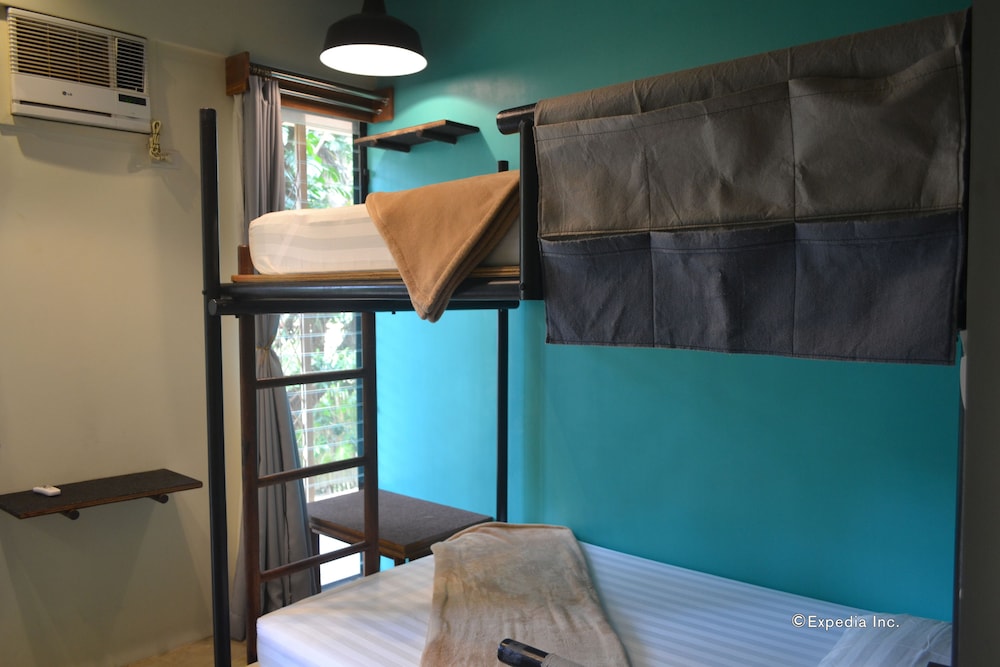 MIXED DORM, 4 BEDS