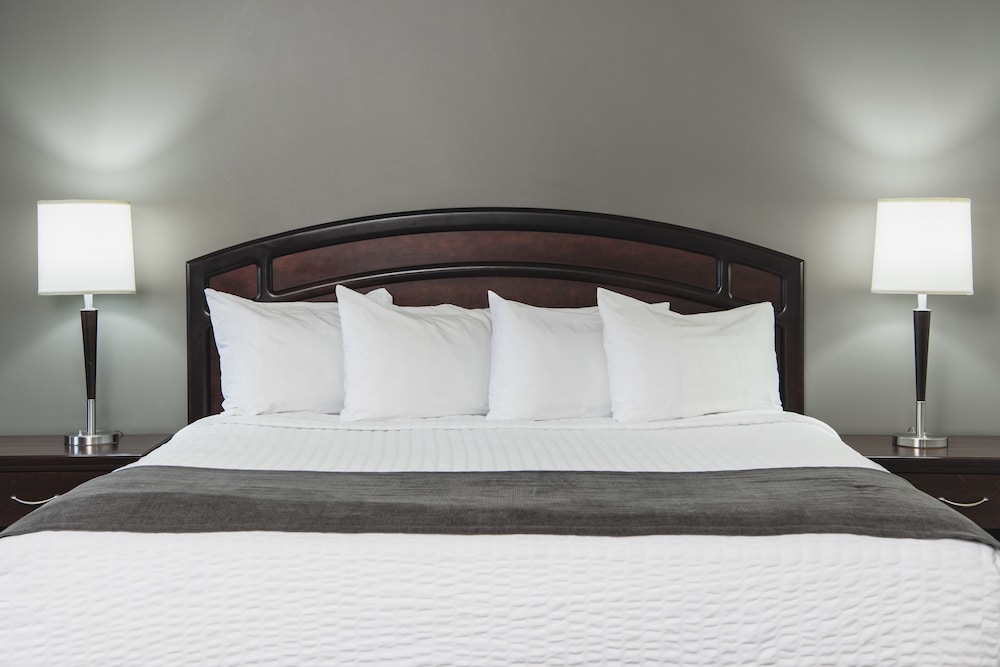 Viscount Gort Hotel 13/53