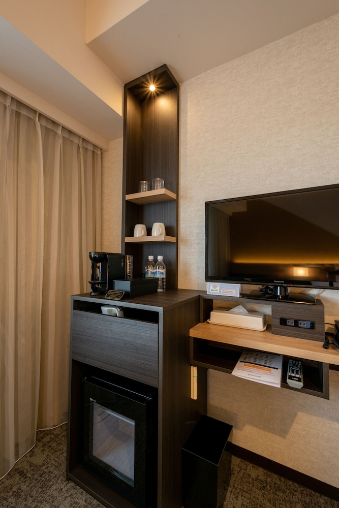 Hotel Kanazawa 53/63