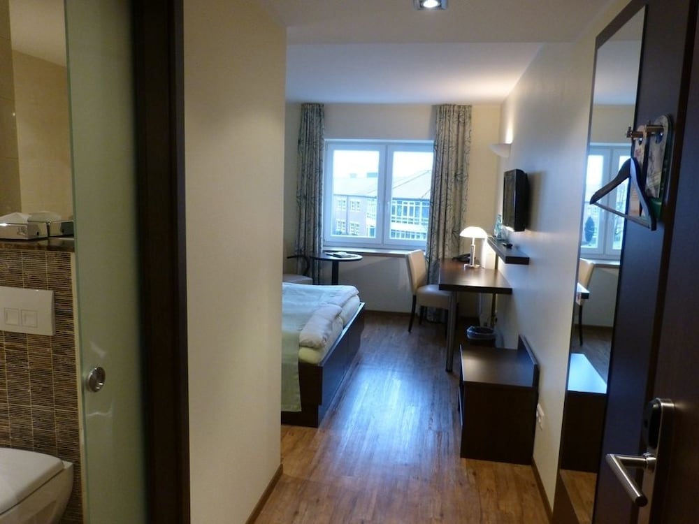 Hotel Evering 25/47