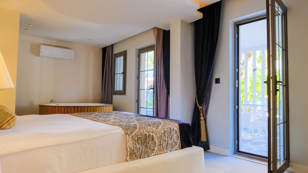 PRESIDENTIAL, SUITE