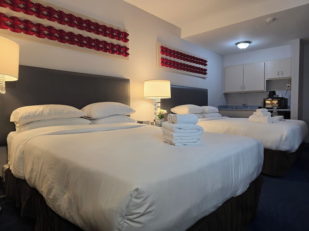 Illini Inn & Suites 9/26