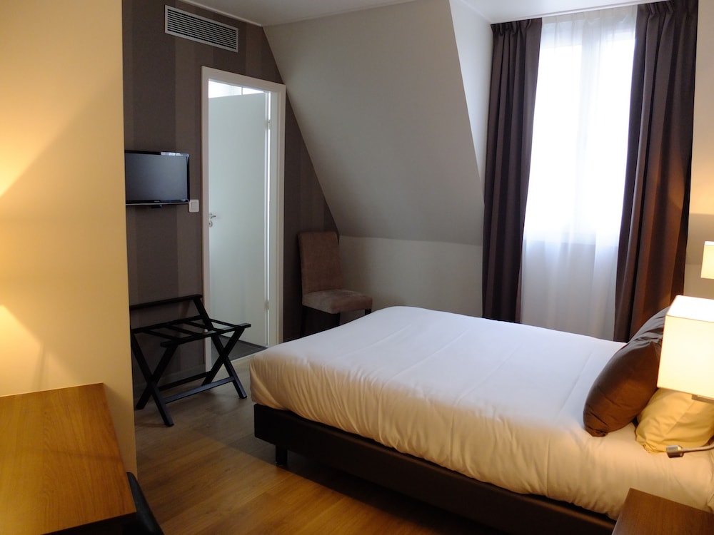 Hotel de Flore 12/60