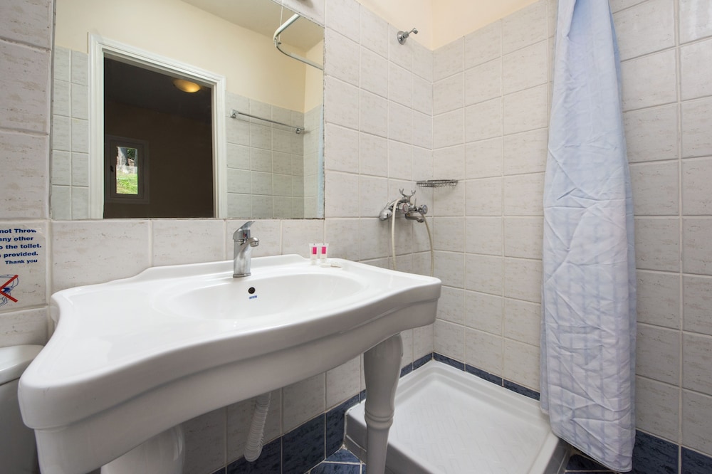Olympion Village Hotel 45/50