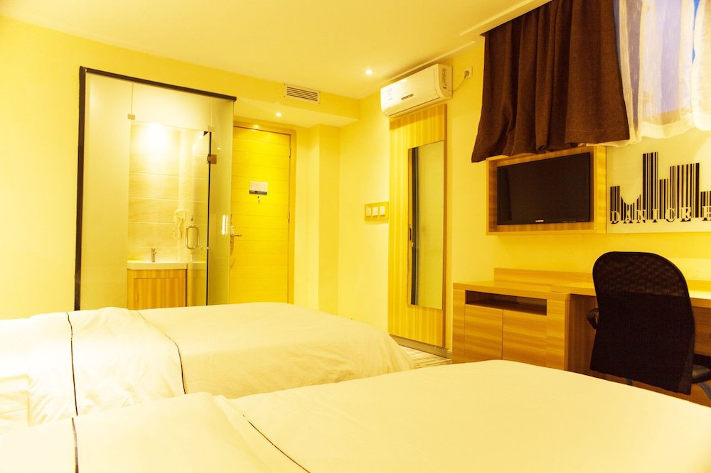 Denise Hotel Shangxiajiu 17/31