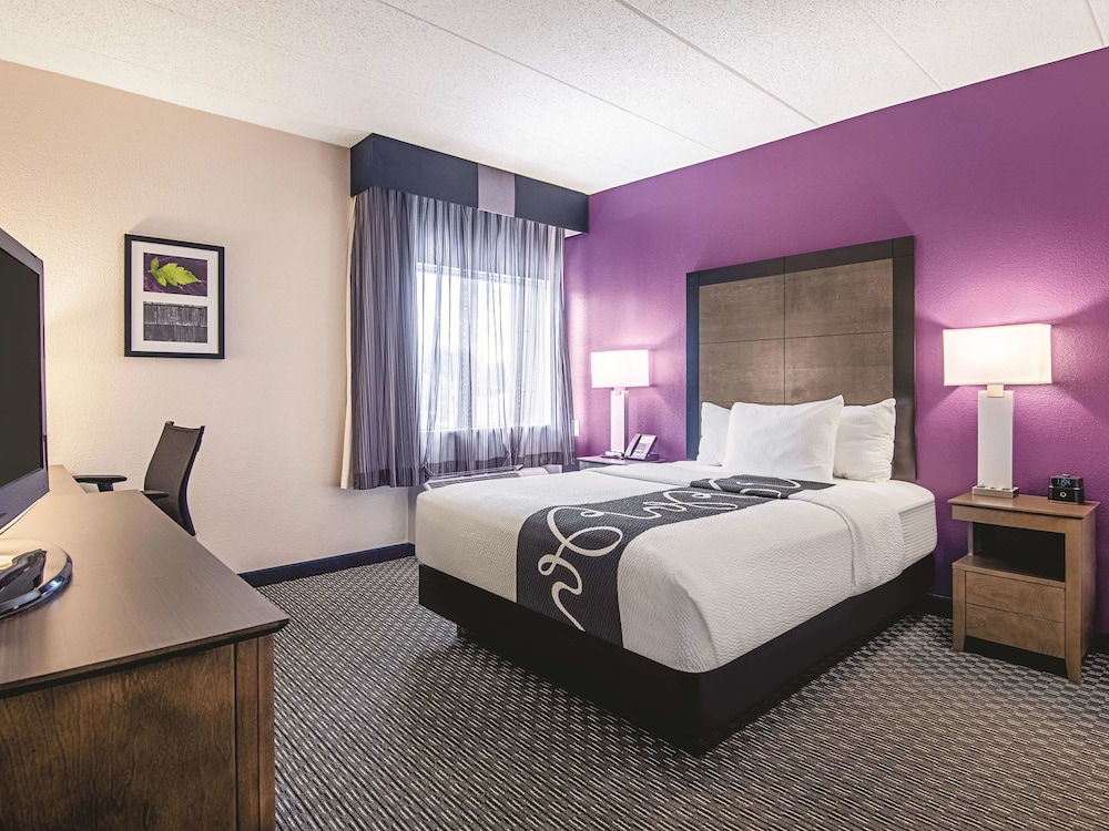 La Quinta Inn and Suites by Wyndham Portland 19/50