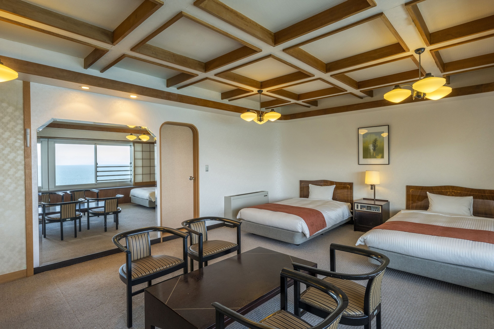 Ocean, Deluxe, Twin Beds, 2 Murphy Beds