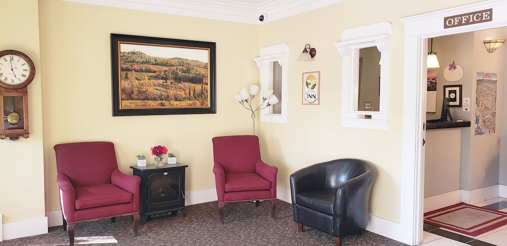 Santa Paula Inn 33/56