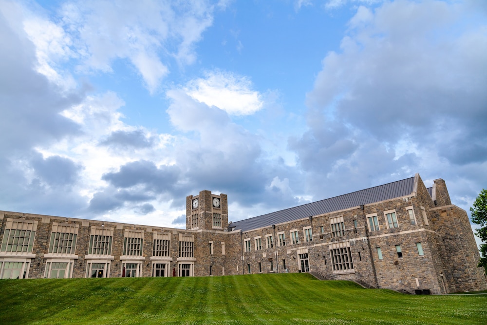 The Inn At Virginia Tech And Skelton Conference Center 44/50